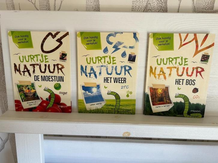 3x Uurtje natuur bos moestuin het weer, Boeken, Kinderboeken | Jeugd | onder 10 jaar, Zo goed als nieuw, Non-fictie, Ophalen of Verzenden