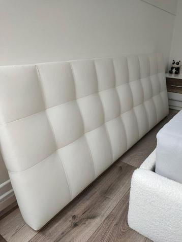 Hoofdbord bed GRATIS