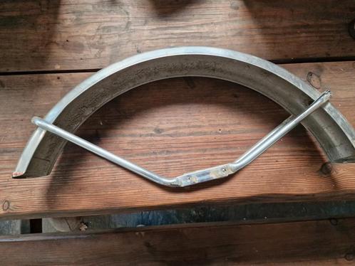 Kreidler RVS voorspatbord met beugels, goed te gebruiken., Fietsen en Brommers, Brommeronderdelen | Kreidler, Gebruikt, Frame