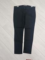 Levi's 310 shaping super skinny 18w/m 48/50, Ophalen of Verzenden, Zo goed als nieuw, Zwart, Broek of Spijkerbroek