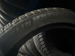 2x 225 45 17 94V Michelin Alpin 6 Demo 8MM+, Gebruikt, 17 inch, Band(en), Personenwagen