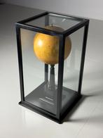 Wereldbol Globe in Vitrine XL, Huis en Inrichting, Ophalen, Gebruikt