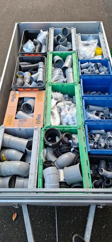 Partij PVC Koppelingen - Ophalen beschikbaar voor biedingen