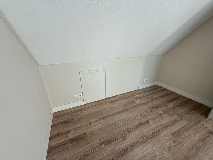 Mooie laminaat vloer (ongeveer 40m2), Huis en Inrichting, Stoffering | Vloerbedekking, Zo goed als nieuw, Laminaat, Bruin, 10 tot 25 m²