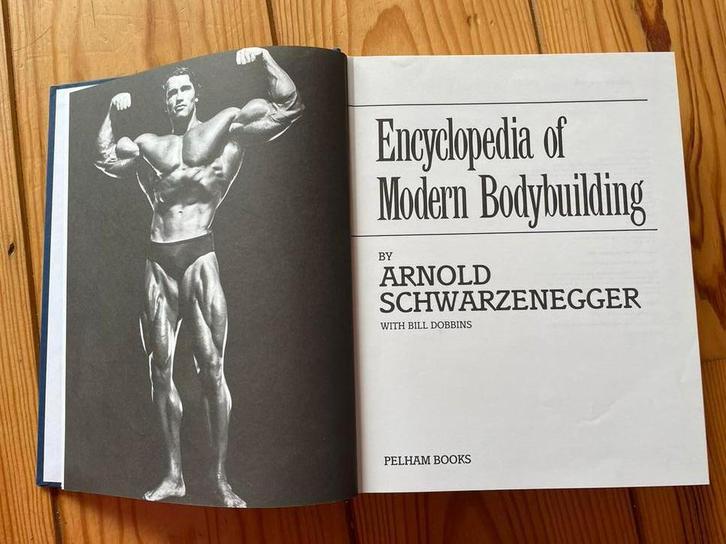 Arnold's Bodybuilding Encyclopedie, Boeken, Sportboeken, Gelezen, Fitness, Ophalen of Verzenden