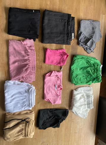 Gewilde kleding in kledingpakket maat S beschikbaar voor biedingen