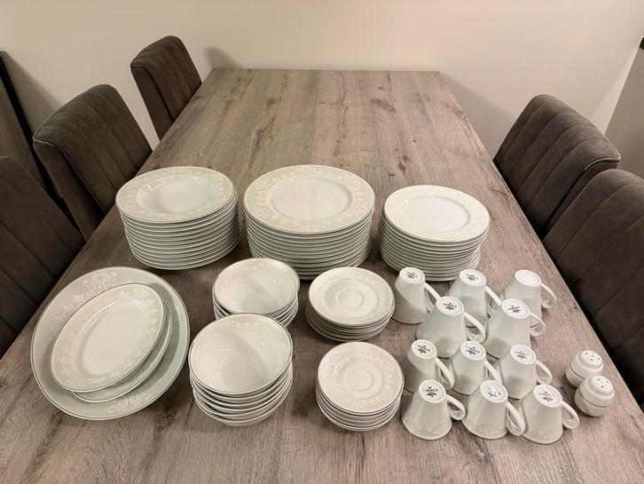 Karaca Servies Set - Compleet en Elegant!, Huis en Inrichting, Keuken | Servies, Zo goed als nieuw, Compleet servies, Effen, Porselein