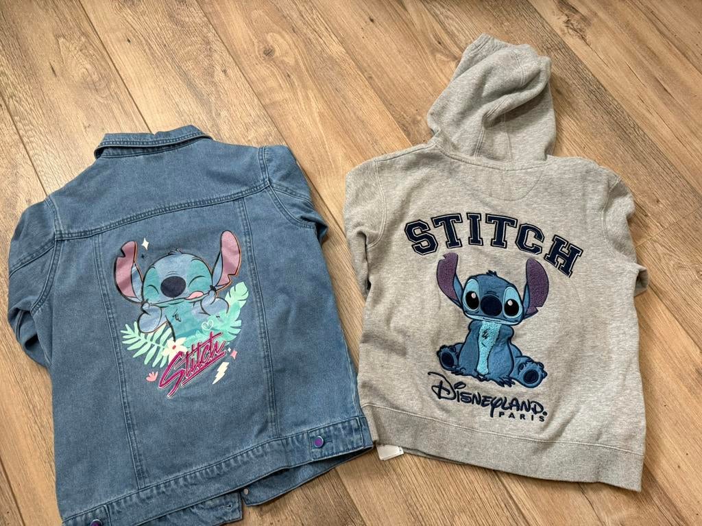 Stitch vest en spijkerjas jack jas Disneyland Parijs 146-152, Ophalen of Verzenden, Overige figuren, Zo goed als nieuw, Kleding of Textiel