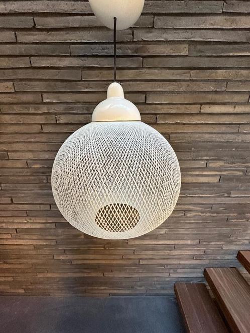 Moooi Non Random / E27 LED hanglamp 48cm lamp wit € 250,-, Huis en Inrichting, Lampen | Plafondlampen, Zo goed als nieuw, Kunststof