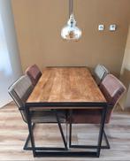 Mooie industriële mangohouten eettafel, Huis en Inrichting, Complete eetkamers, Ophalen, Zo goed als nieuw