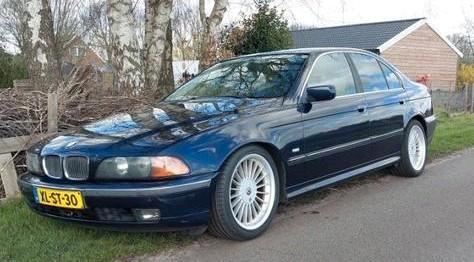 BMW 528i AUT 1999 Blauw Youngtimer, Auto's, BMW, Particulier, 5-Serie, ABS, Airbags, Airconditioning, Android Auto, Apple Carplay