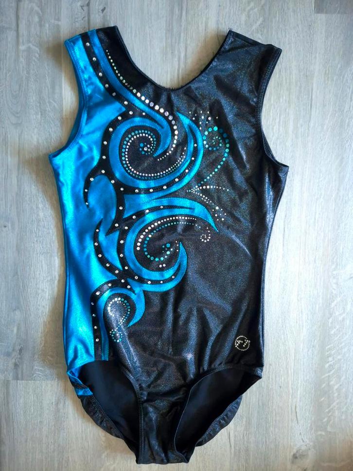 Turnpakje maat M/L, Sport en Fitness, Turnen, Zo goed als nieuw, Turnpak(je), Maat 36 t/m 42, Blauw, Ophalen of Verzenden