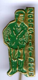 Zoon Stiefbeen staand groen/koper tv serie speldje ( S_213a), Verzamelen, Verzenden, Nieuw, Figuurtje, Speldje of Pin