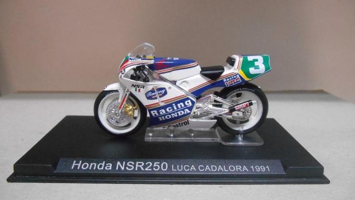 59983: Honda NSR 250 - Luca Cadalora - 1991 - Atlas 1:24, Hobby en Vrije tijd, Modelauto's | 1:24, Motor, Overige merken, Ophalen of Verzenden