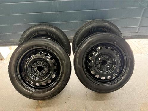Complete Set Toyota Aygo C1 107 Banden klaar voor montage, Auto diversen, Auto-accessoires, Ophalen