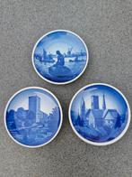 Drie kleine Deense wandbordjes waarvan 2 Royal Copenhagen, Antiek en Kunst, Antiek | Porselein, Ophalen of Verzenden