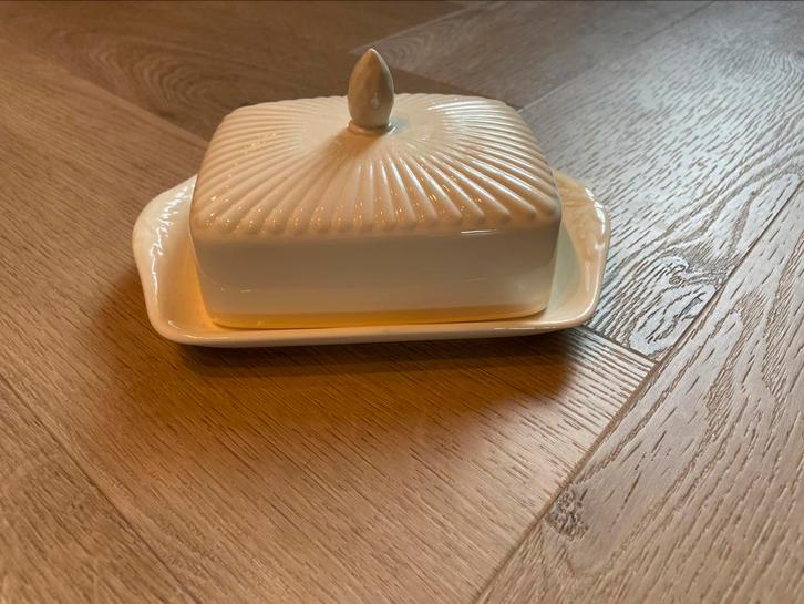 Wedgwood Edme botervloot met deksel (Engeland), Antiek en Kunst, Antiek | Servies los, Ophalen of Verzenden