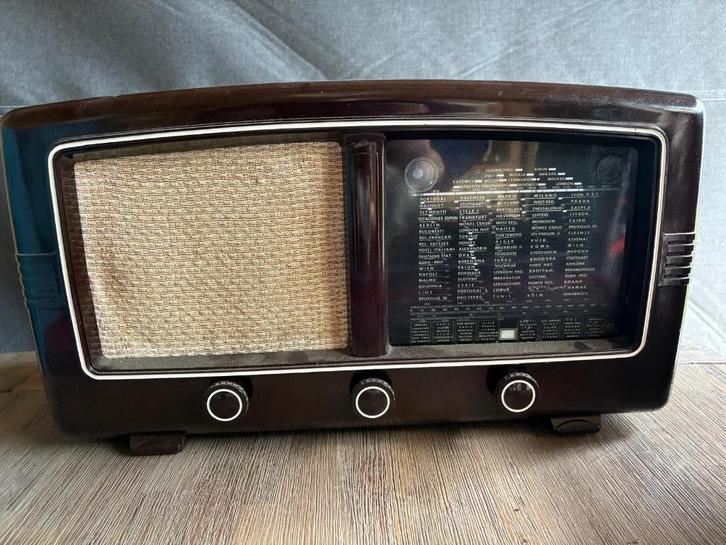 Antieke Blaupunkt radio, omgebouwd naar Bluetooth., Antiek en Kunst, Antiek | Tv's en Audio, Ophalen of Verzenden