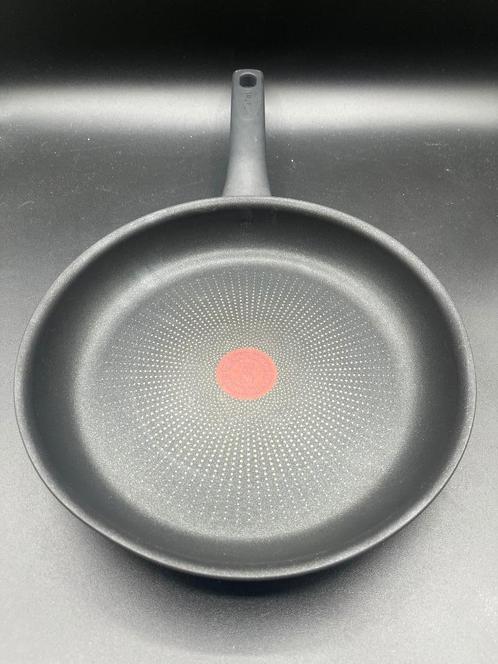 Tefal Easy Chef Koekenpan - Ø 28 cm, Huis en Inrichting, Keuken | Potten en Pannen, Nieuw, Koekenpan of Braadpan, Aluminium, Verzenden