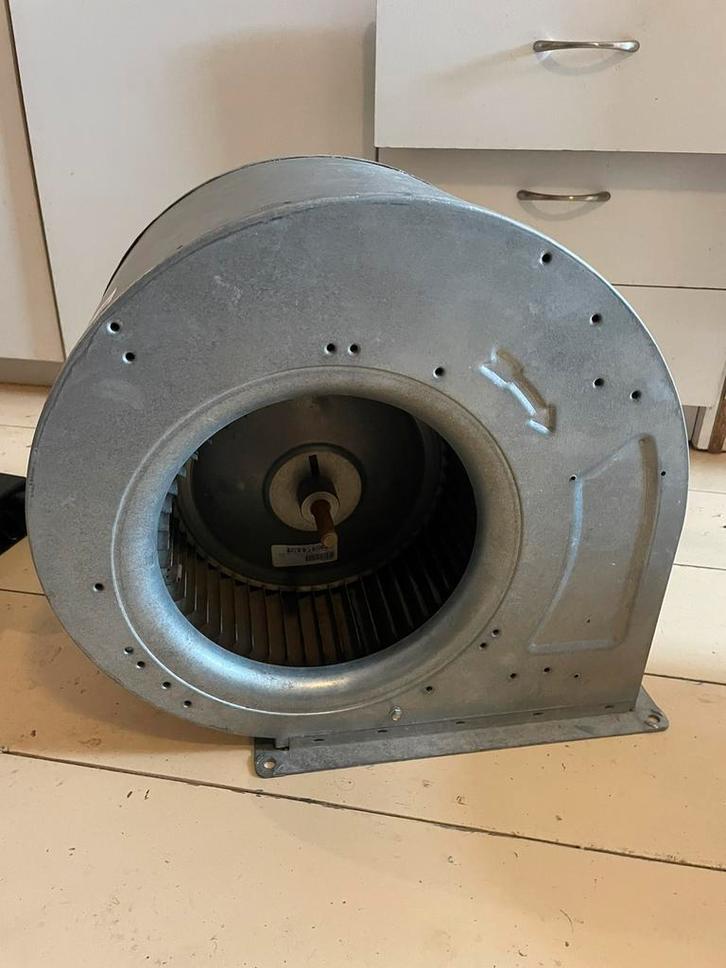 Slakkenhuisventilator, Doe-het-zelf en Verbouw, Ventilatie en Afzuiging, Gebruikt, Ventilator en Afzuiger, Ophalen of Verzenden