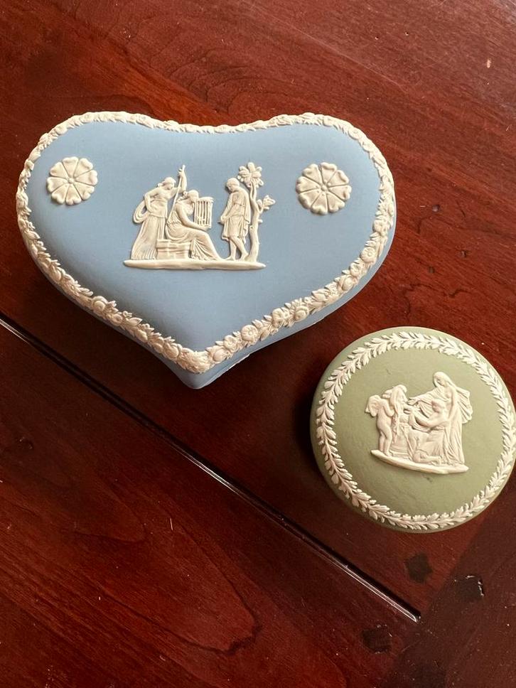 Wedgwood Jasperware Doosjes - Set van 2, Antiek en Kunst, Antiek | Keramiek en Aardewerk, Ophalen of Verzenden