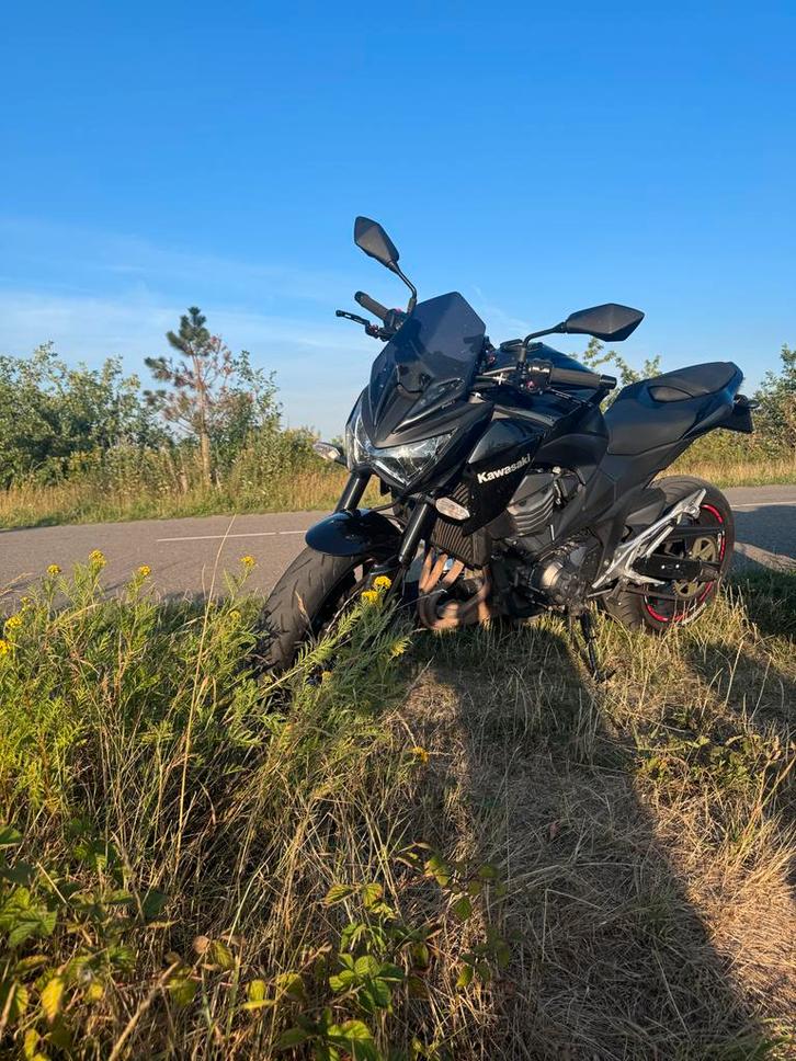 Kawasaki Z800 - Nieuwe band, ketting, tandwiel!, Motoren, Motoren | Kawasaki, Particulier, Naked bike, meer dan 35 kW, 4 cilinders