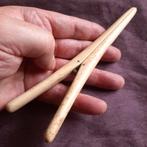 Antieke Handschoenoprekker van Been, Verzenden