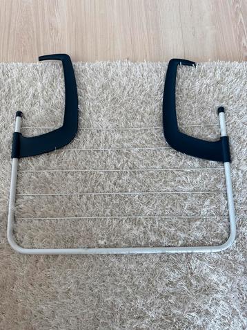 Wasrek voor deur, leuning of trappengat beschikbaar voor biedingen