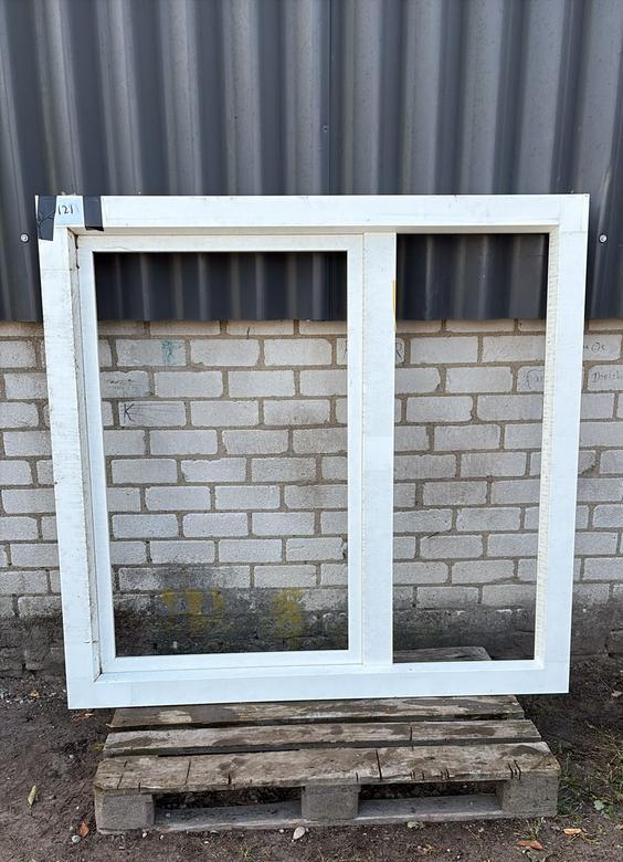 (121) Nieuw kunststof raamkozijn draai kiep, Kunststof, Raamkozijn, Nieuw, 75 tot 150 cm