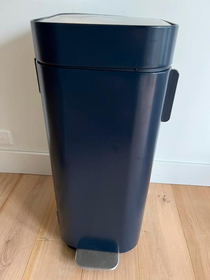 Nieuwe Joseph Joseph Porta Prullenbak blauw, Huis en Inrichting, Woonaccessoires | Prullenbakken, Nieuw, Metaal, 50 tot 75 cm