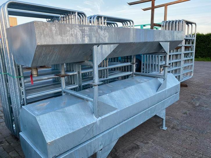 Drink en Eetbakken gegalvaniseerd inclusief btw, Dieren en Toebehoren, Stalling en Weidegang