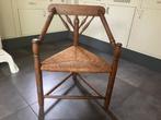 driehoekstoeltje/breistoeltje, Antiek en Kunst, Antiek | Meubels | Stoelen en Banken, Ophalen