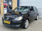 Volkswagen Polo 1.2-12V Trendline, lichtmetaal, airco, 5 deu, Voorwielaandrijving, Stof, Gebruikt, Zwart