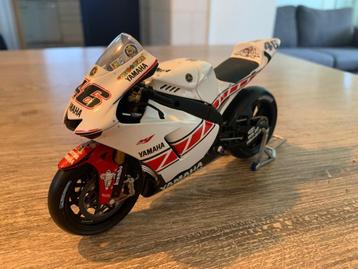 Yamaha YZR-M1 Valentino Rossi Minichamps Valencia