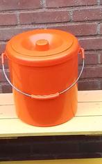 💐VINTAGE ORANJE EMMER MET DEKSEL, Huis en Inrichting, Emmers, Ophalen of Verzenden, Zo goed als nieuw, Kunststof, Met deksel