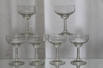 Set (ijs)coupes van Leerdam Ambasador beschikbaar voor biedingen