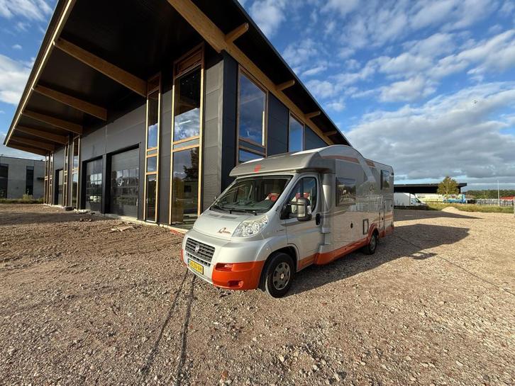 Bürstner Quadro 674 G hefbed groote garage, Caravans en Kamperen, Campers, Bedrijf, tot en met 4, Bürstner, Diesel, Handgeschakeld