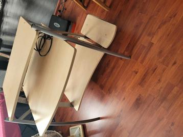 computer tafel beschikbaar voor biedingen