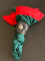 Oude Scouting Shawl met leren Shawlklem. Logo Franse Lelie., Ophalen of Verzenden, Zo goed als nieuw, Pet, Hoed of Sjaal