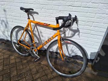De Rosa  beschikbaar voor biedingen