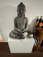 Buddhabeeld op sokkel, Huis en Inrichting, Woonaccessoires | Boeddhabeelden, Ophalen