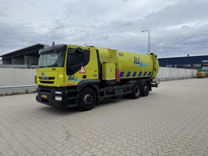 Vuilniswagen zijlader Iveco, Auto's, Vrachtwagens, Bedrijf, Ophalen