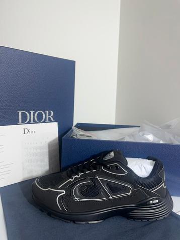 Dior b30 beschikbaar voor biedingen