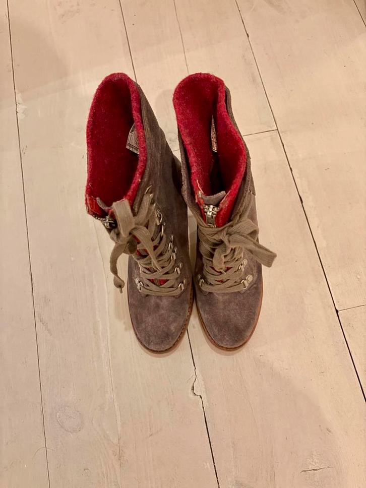 UGG Lage Laarzen Maat 38, Kleding | Dames, Schoenen, Zo goed als nieuw, Lage of Enkellaarzen, Bruin, Ophalen of Verzenden