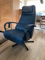 Prominent Sta-op-stoel Nubuck Leer, Huis en Inrichting, Fauteuils, Minder dan 75 cm, Leer, Ophalen of Verzenden, Zo goed als nieuw