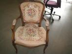 Vintage Louis seize stijl fauteuil met geborduurde zitting, Huis en Inrichting, Fauteuils, Gebruikt