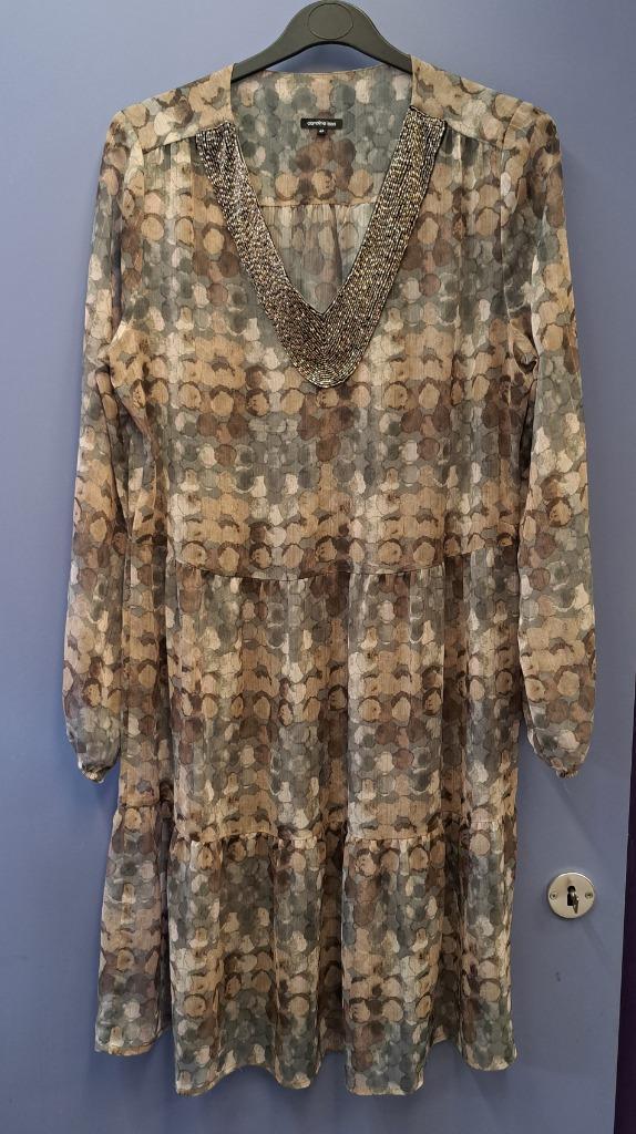 Caroline Biss jurk bruin + grijs tinten + kraaltjes 40 44991, Kleding | Dames, Jurken, Zo goed als nieuw, Maat 38/40 (M), Bruin