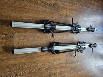 Fietsendragers spinder. beschikbaar voor biedingen