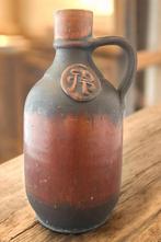 Kruik van steengoed met Aziatisch decoratie., Ophalen of Verzenden