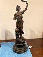 Auguste Moreau bronzen beeld - 50 cm, Ophalen, Brons